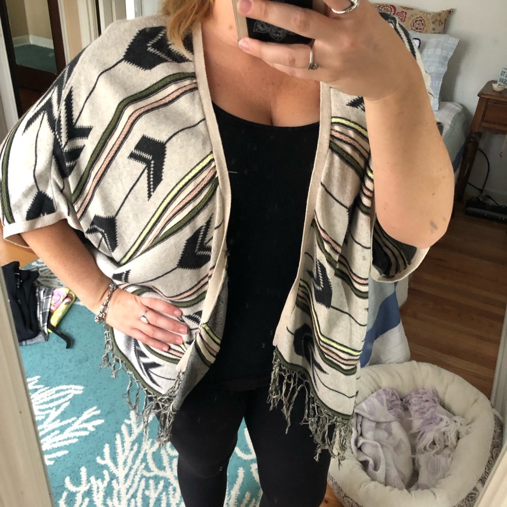 Short sleeve cardigan